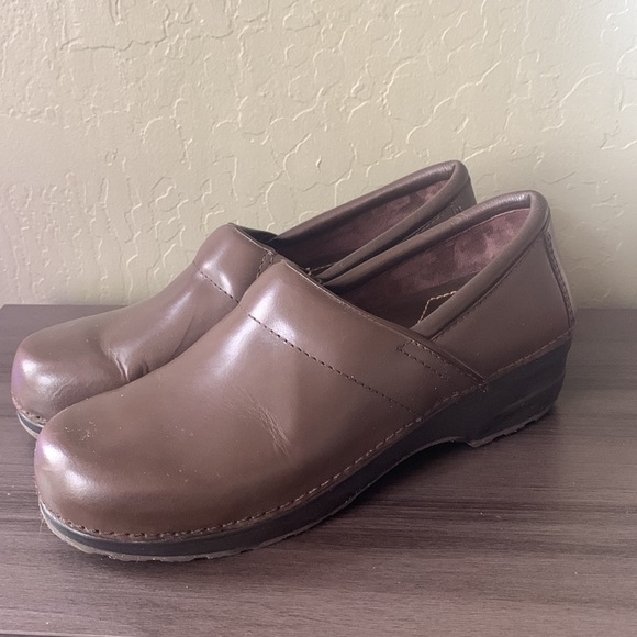Lands End Brown Leather Slip On Slip Resistant Professional Clogs‎ Shoes Size 10 - Picture 5 of 9